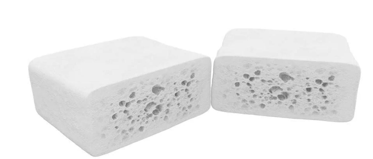 SOAP INFUSED SPONGE WITH MOTHER-OF-PEARL LIGHTENING EFFECT/ ESPONJABON CONCHA DE NÁCAR CON EFECTO ACLARANTE